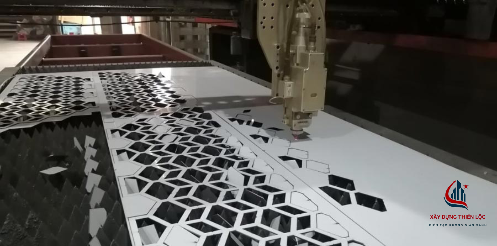 Gia Công Inox CNC Lĩnh Nam - Hoàng Mai: Giải Pháp Chính Xác Và Tiện Lợi